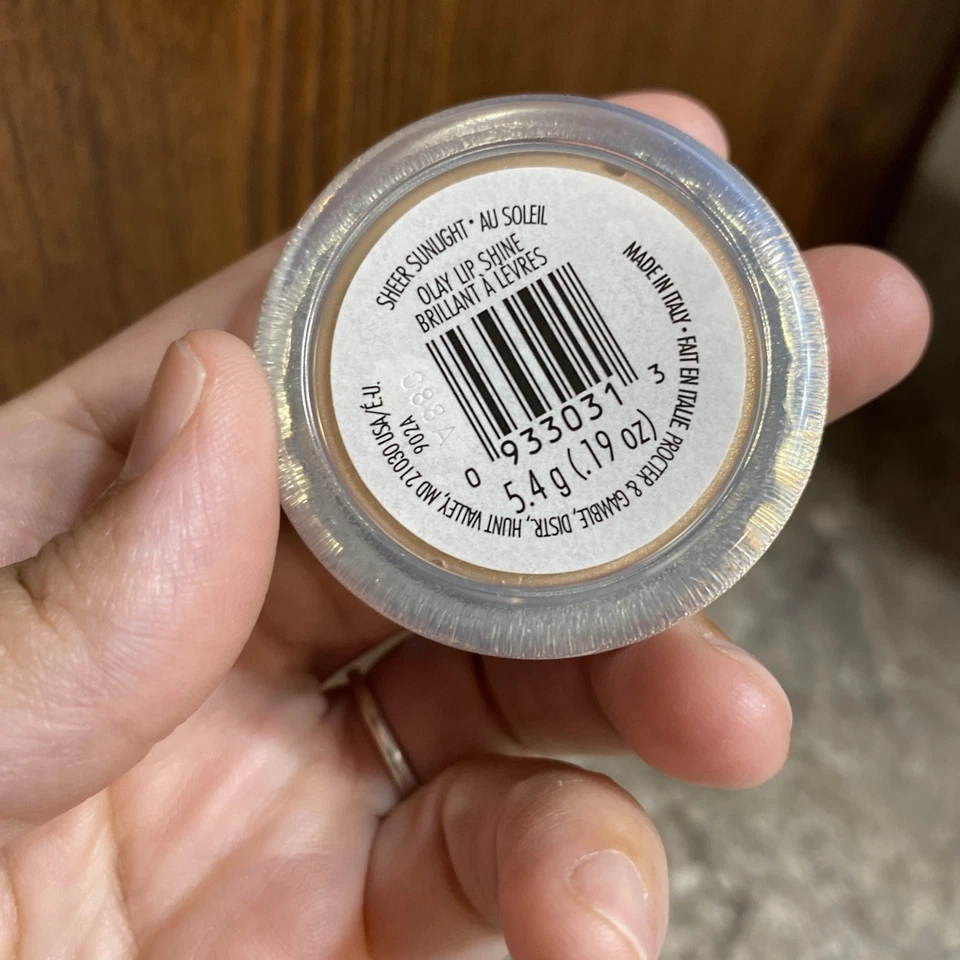 Aceite de Olay Brillo de Labios Brillo de Labios Luz Solar Transparente, Crema de Bronce para Labios Foto 3 de 3