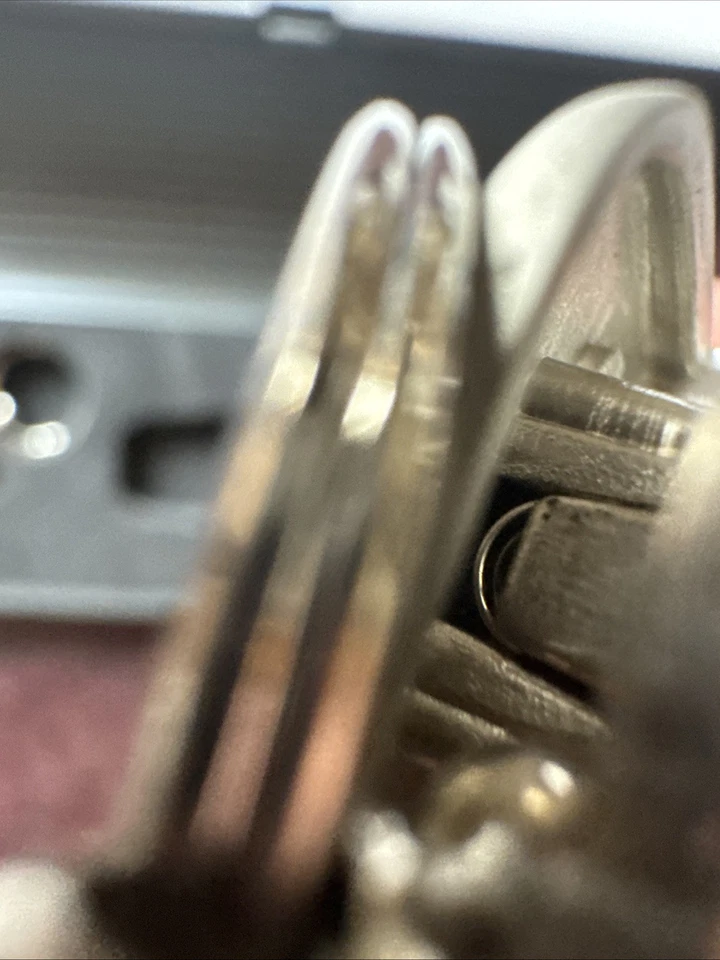 Antigo Samsonite destacável 5 anéis chaveiro lanterna e estojo de armazenamento precisa de taco + - Imagem 4 de 4