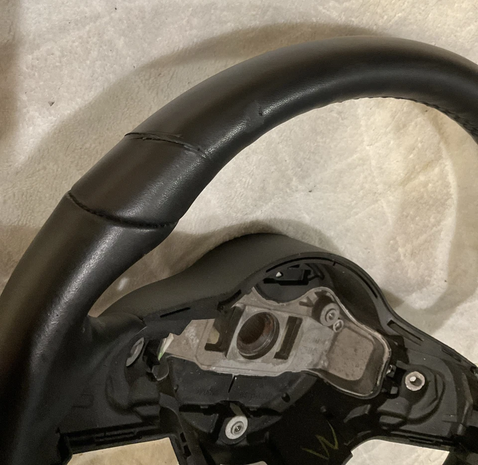 2019-2020 Mercedes-Benz GLE400 A220 Steering Wheel A0040054099 - Image 2 of 4