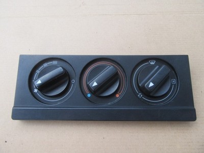 Audi 80, Temperaturregler, Blende mit 3 Schaltern, Armaturenbrett