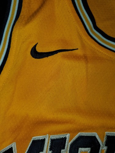 Jett Howard Signed NIKE Michigan Wolverines Jersey PSA Cert Auto - Picture 5 of 7
