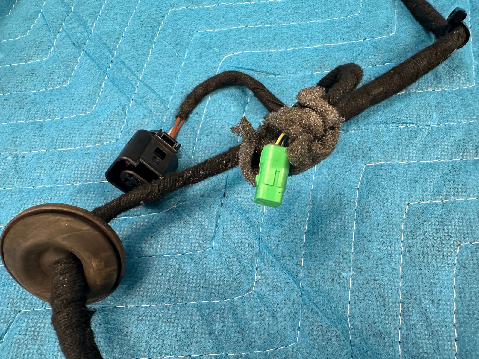Bentley Cont Flying Spur Rear Door Wiring Harness Passenger's Side 2006-2012 OEM