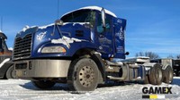 2015 MACK CXU613 DAMAGED DAY CAB TRUCK