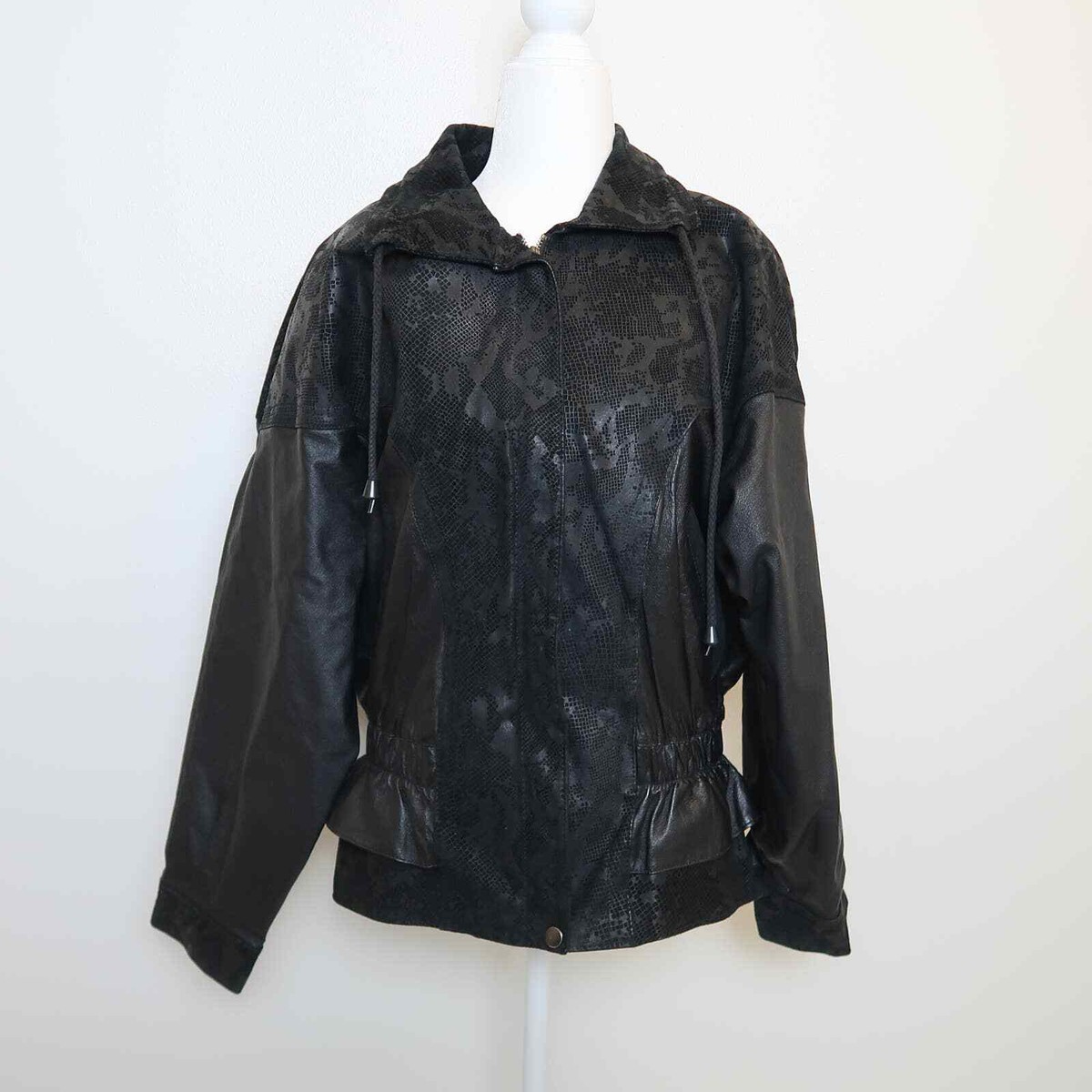 Vintage 90s Wilsons Leather black reptile print zip front jacket S