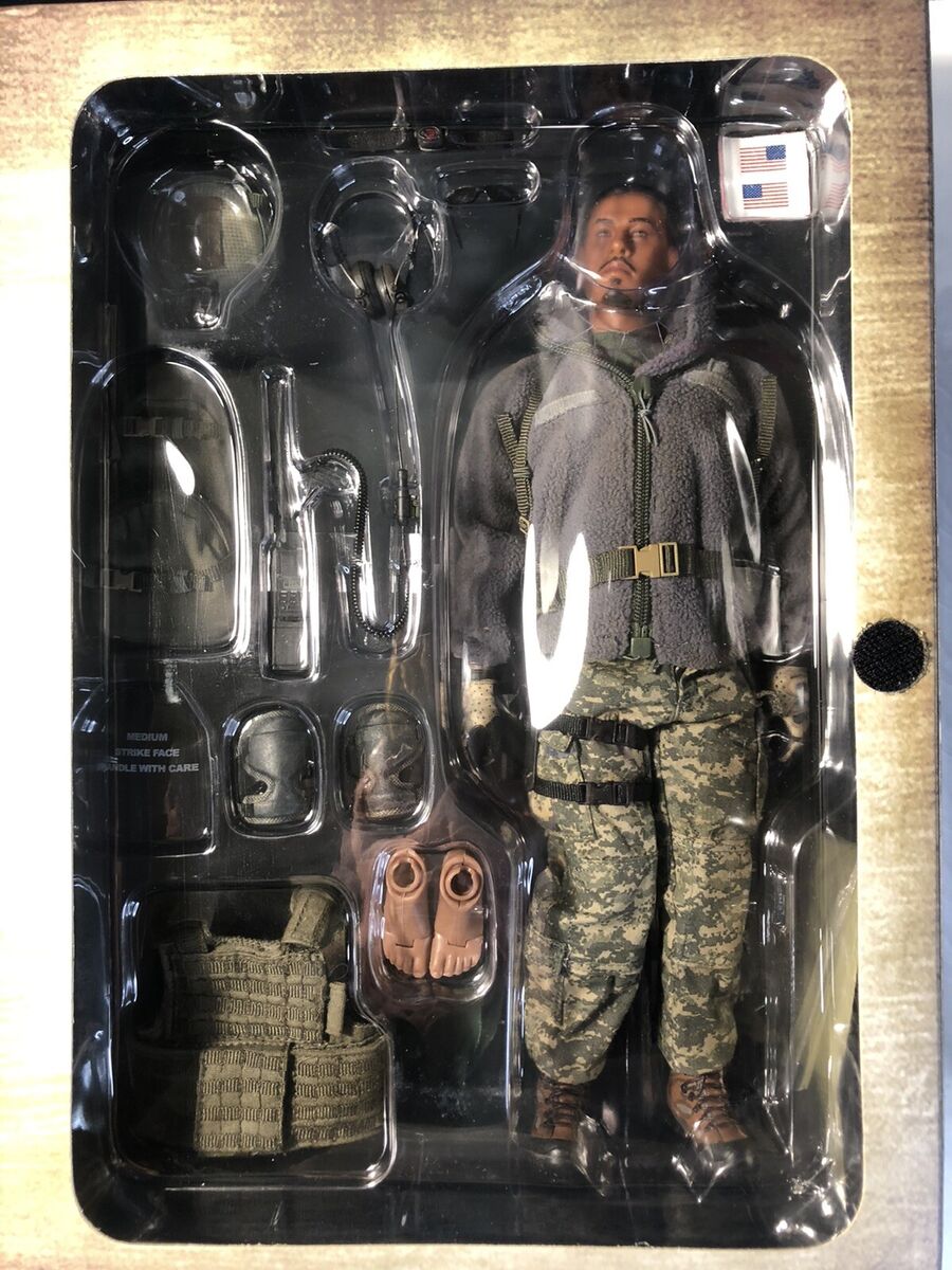 Rare Hot Toys U.S. Army Ranger 75th Ranger Regiment with Rare Hot Toys U.S. Army Ranger 75th Ranger Regiment with