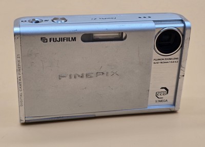 Fujifilm Finepix Z1 Digital Camera 5.1MP Silver. No Charger. | eBay