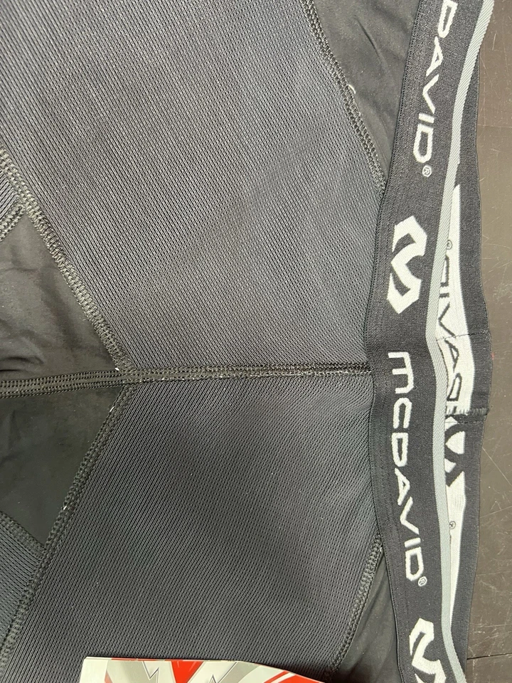 Nuevo McDavid 8200 Pantalones Cortos de Compresión Cruzada con Spica de Cadera - Negro Para Hombres XL Foto 4 de 4