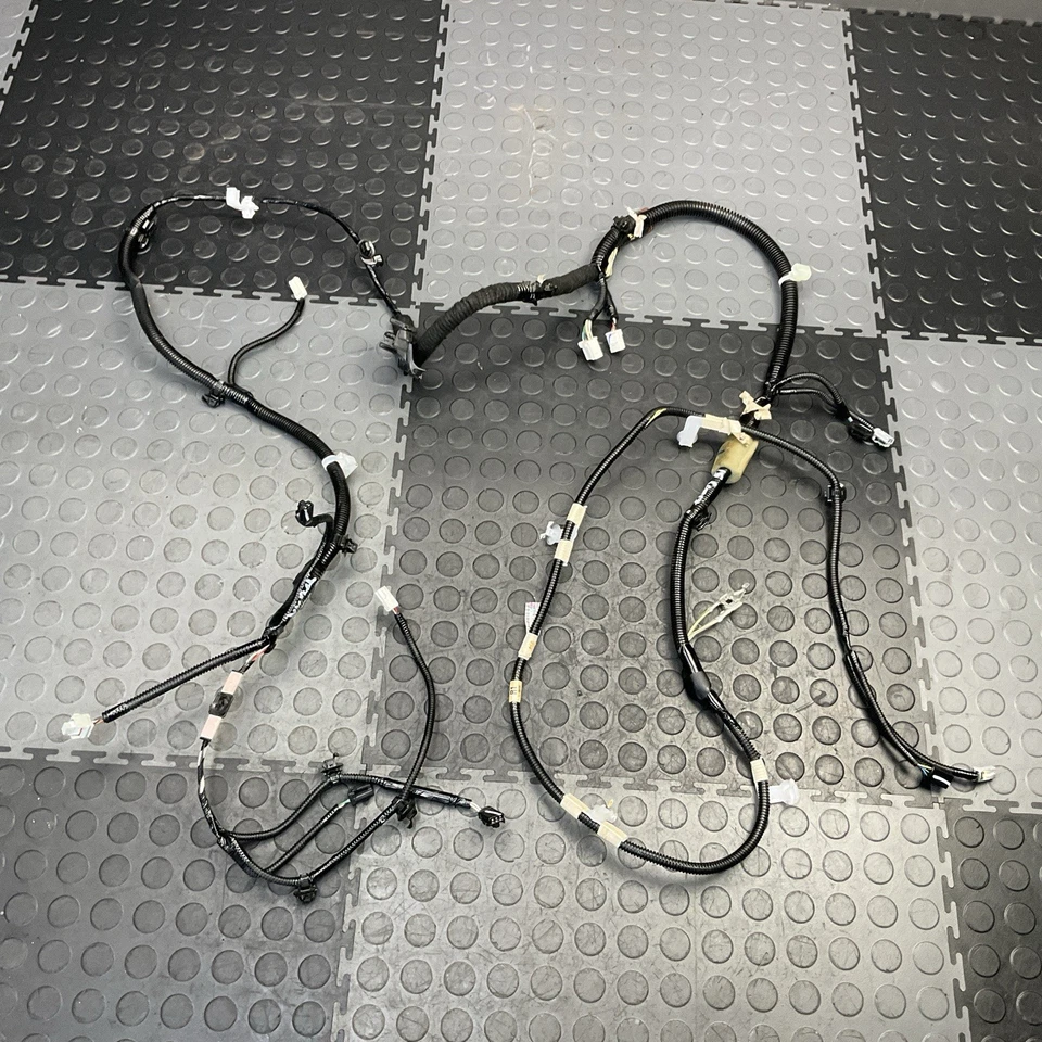Arnés de cableado de maletero trasero Toyota Camry 2015-2017 OEM Foto 2 de 4