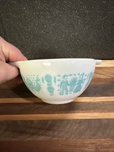 Vintage PYREX #441 Amish Butterprint Turquoise/White 1.5 Pt Cinderella Bowl FAB