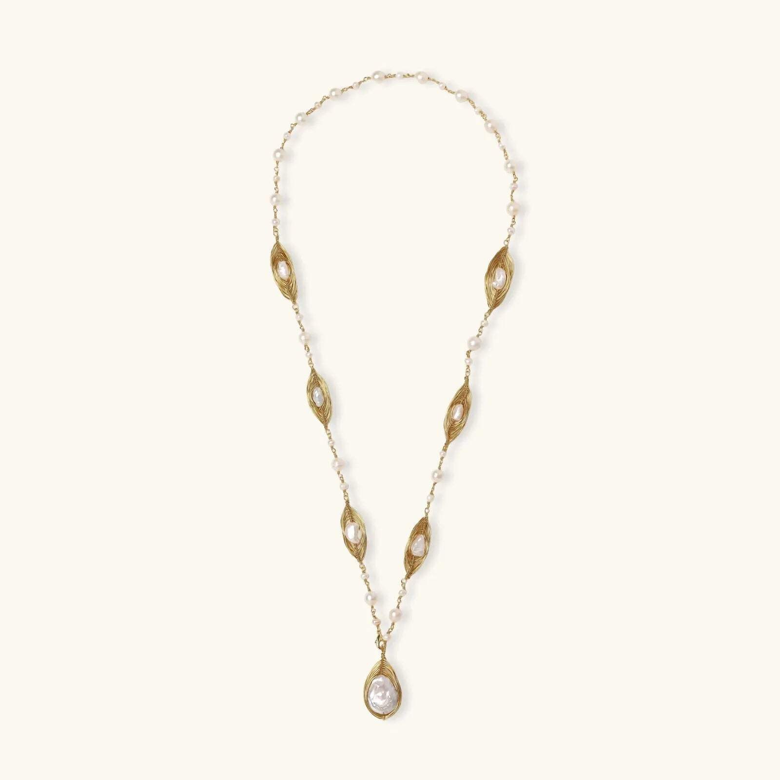 Golden Leaf Baroque Necklace | Equanimity Essence