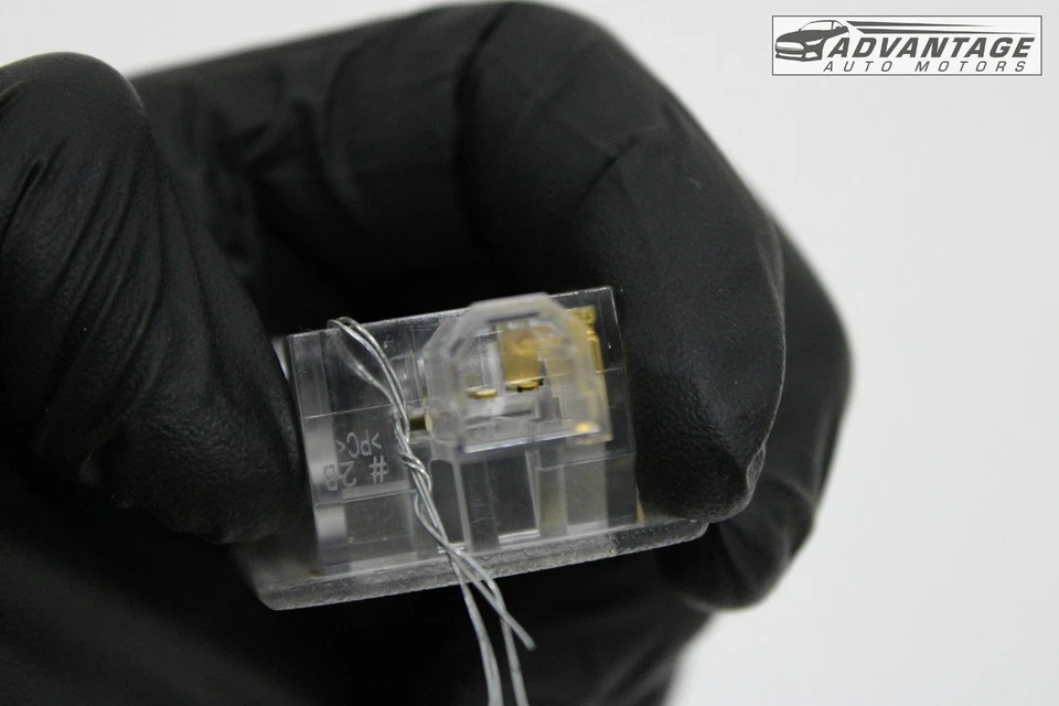 2006-2023 DODGE CARREGADOR TRASEIRO DIREITO INTERIOR PORTA LÂMPADA DE CORTESIA FABRICANTE DE EQUIPAMENTO ORIGINAL - Imagem 4 de 4