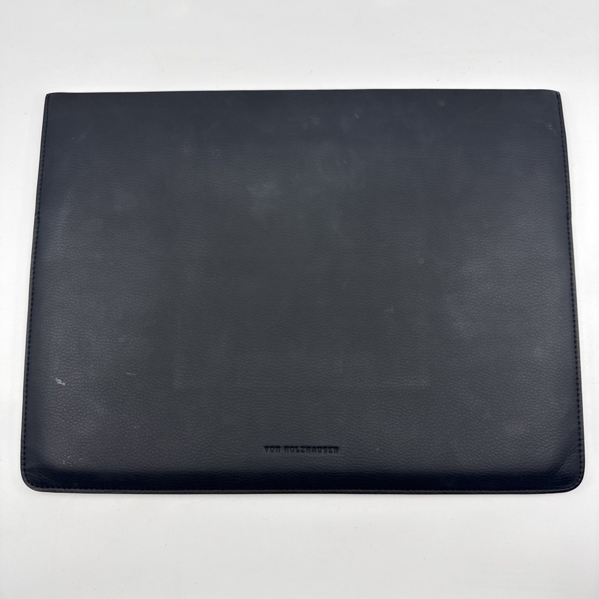 パソコンデスク VON HOLZHAUSEN MacBook Sleeve MacBook von Holzhausen Vegan Leather Laptop Sleeve/Portfolio Black Fits 15