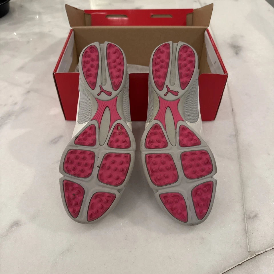 Zapatos de golf Puma SunnyLite V2 para dama talla 9 gris medio violeta impactantes de malla rosa Foto 2 de 4