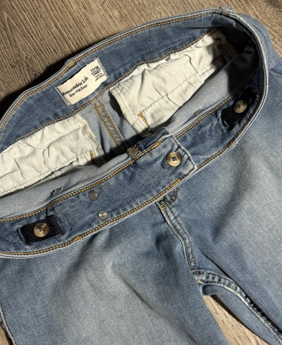 Abercrombie Kids Low Rise Boot Jeans Girls 17/18 Short Light Wash Stretch Demim - Picture 7 of 7