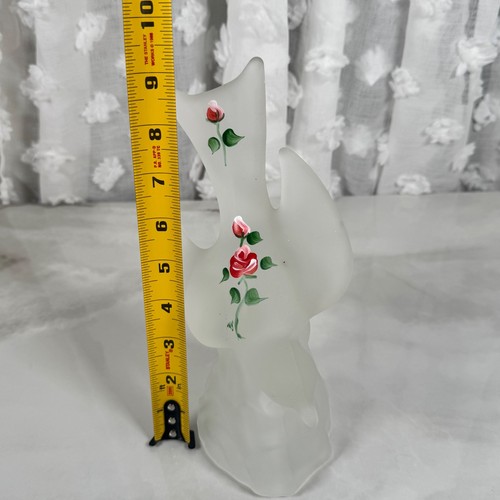 Vintage LE Smith Satin Glass Bird in Flight Handpainted Cottagecore Dove Figure - Picture 10 of 10