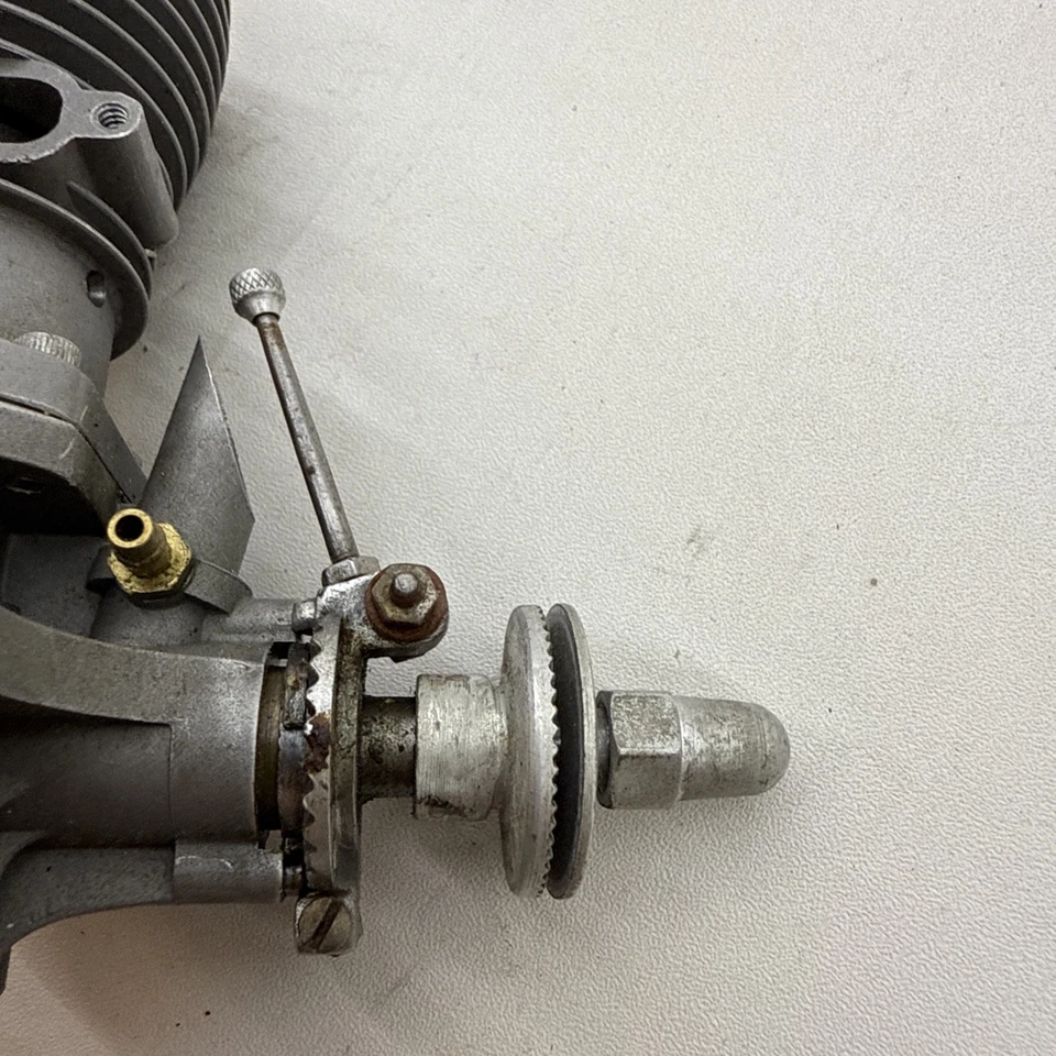 Vintage Super Cyclone Model 60 Gas Model Airplane Engine Amazing Shape M2 - Image 3 of 4