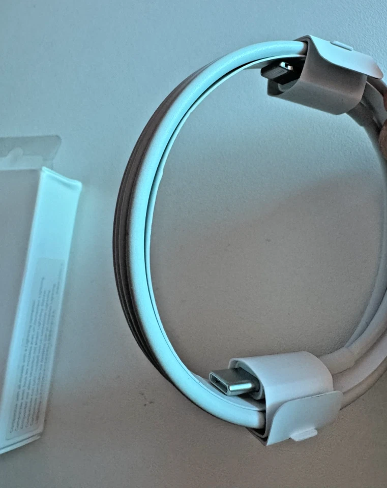 NEW Bundle OEM Apple Cables - HMDI + Lightning USB + Lightnight USB-C FAST SHIP - Image 4 of 4