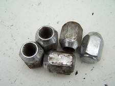 Daihatsu YRV five Wheel nuts (2001-2004)