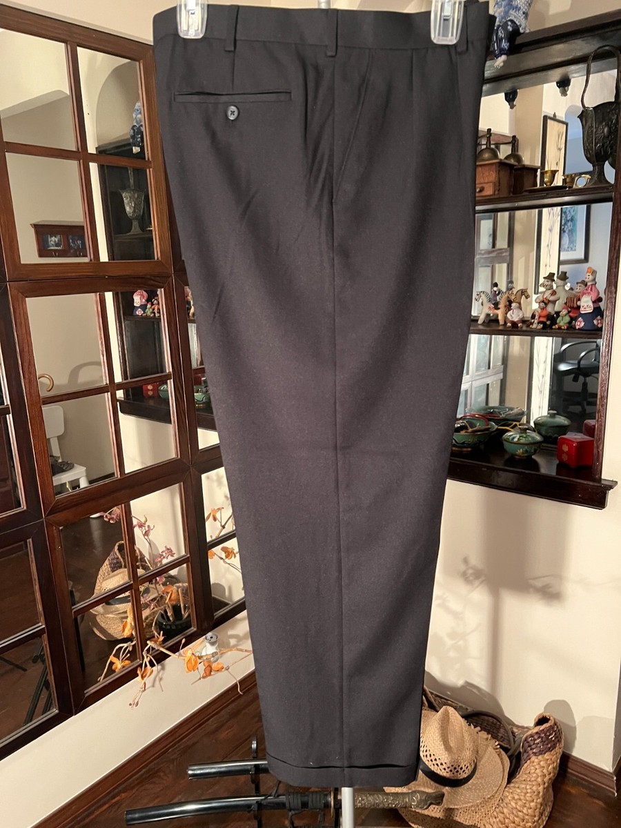 Izod Dress Pants Men's 38W/32L Black Pleated Front Cuffed Hem