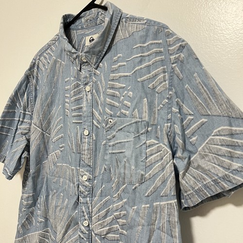 QuikSilver Men's XL Regular Fit Short Sleeve Casual Button Shirt Blue Hawaiian - Picture 3 of 9