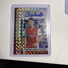 2021-2022 Panini Mosaic Gabriel Martinelli Auto Rookie Card Prizm AM-GM Arsenal. rookie card picture