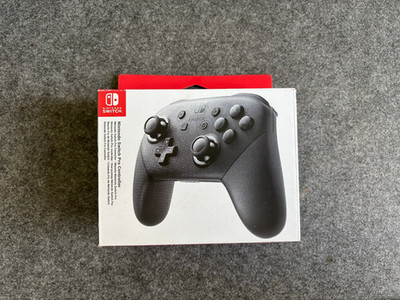 Nintendo Switch Pro Controller - Schwarz, nach Wahl *OVP*