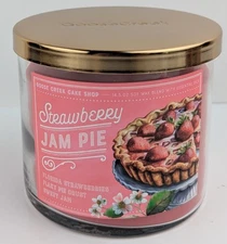 Goose Creek Strawberry Jam Pie 3-Wick 14.5oz. Jar Candle