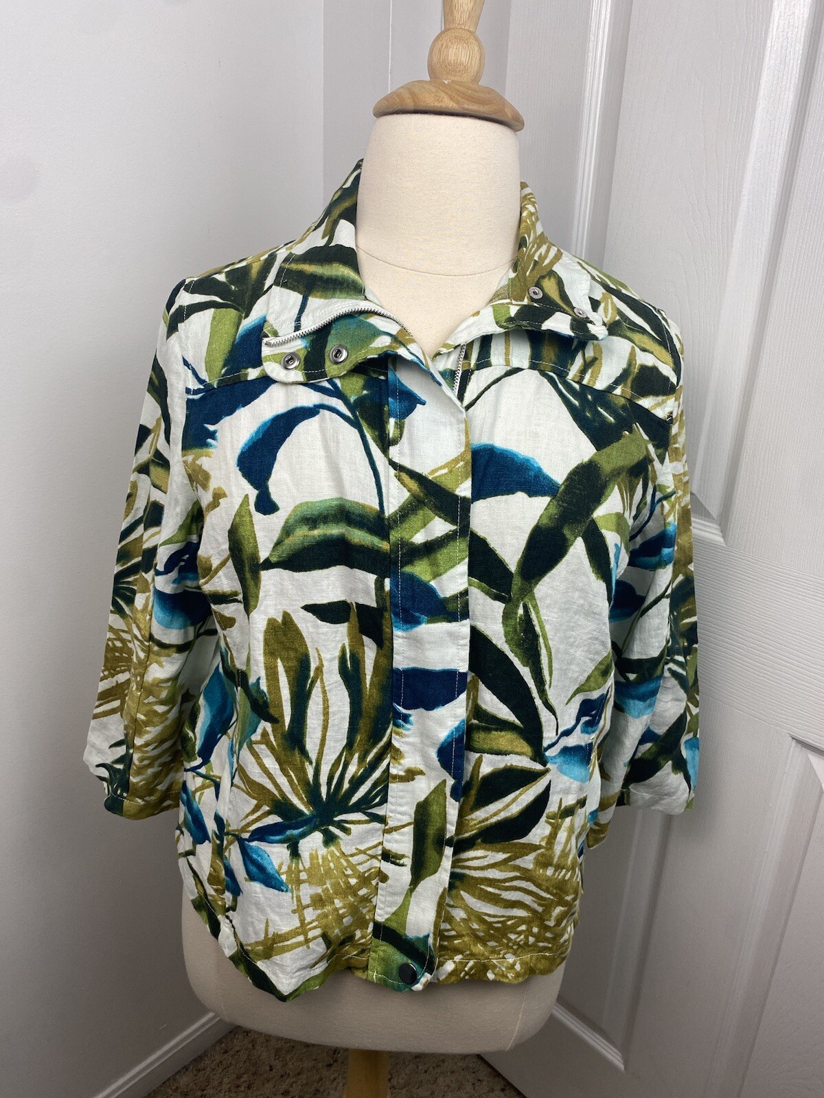 Chicos Medium 100% Linen Jacket Tropical Lightweight Size 2 3/4 Sleeve