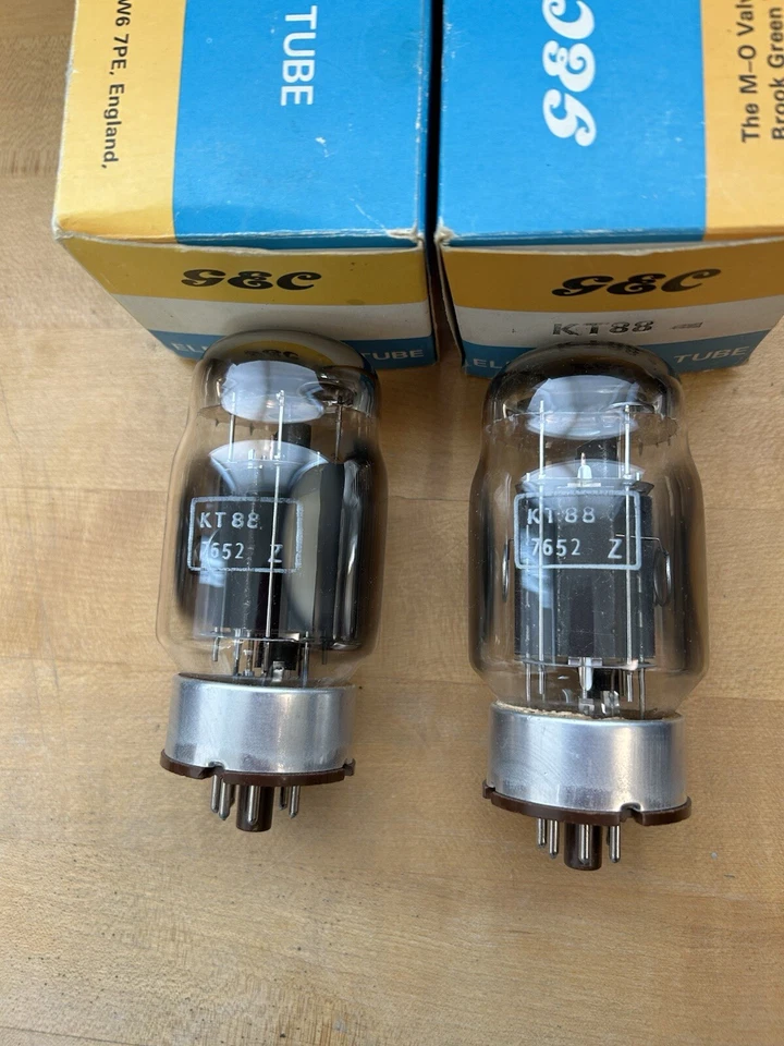 Nuevo en caja Genalex G E C KT88 par emparejado de fábrica Foto 2 de 4