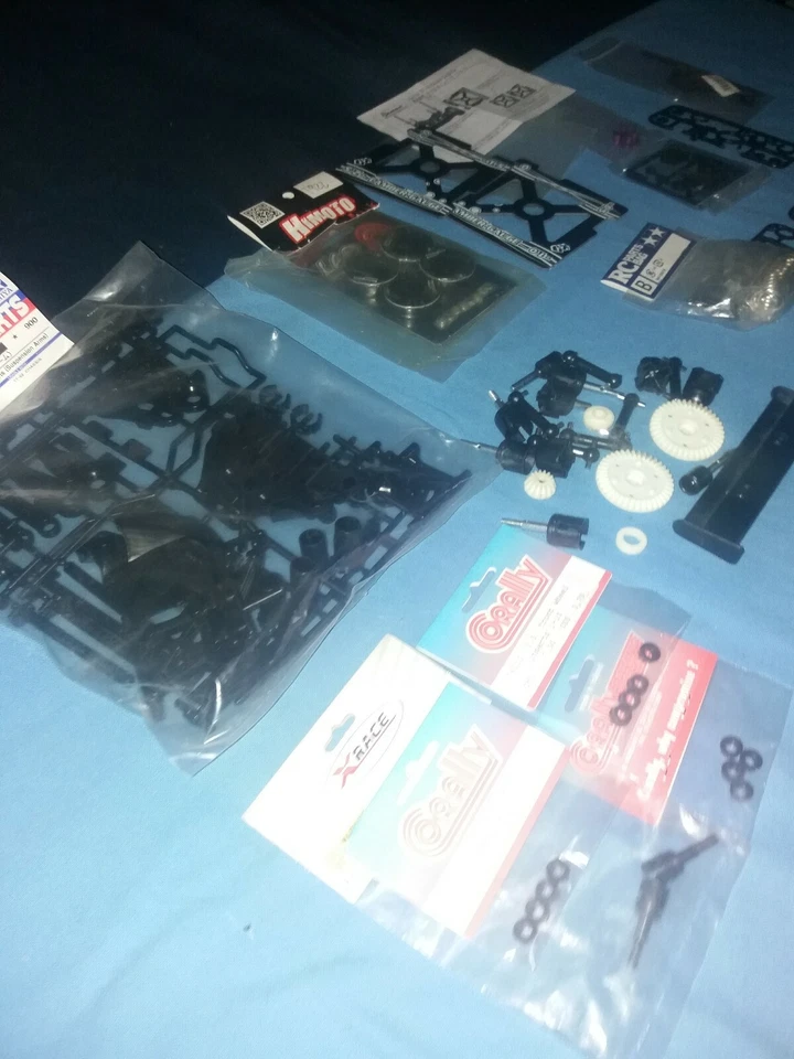 LottoRC CAR 1/10 / TAMIYA / HIMOTO ricambi nuovi usati. Dritfing Touring Rally  - Immagine 2 di 3