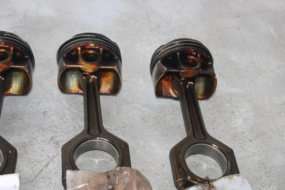 Pistón de varilla de conexión del motor N20 N26 2,0 L OEM BMW F10 F23 F25 F26 F30 528i X3 Foto 3 de 4