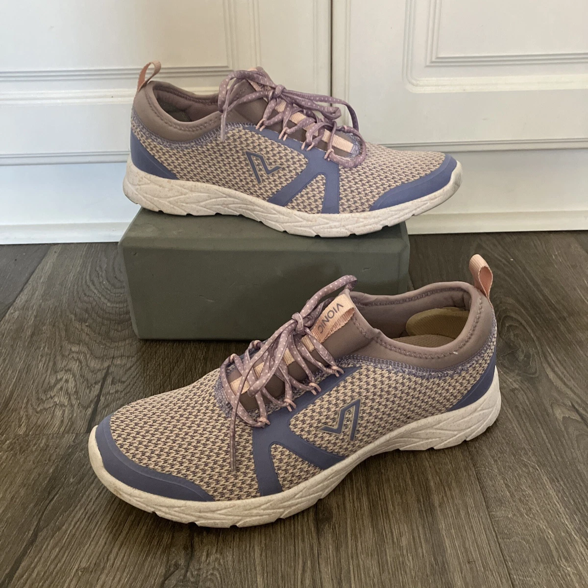 Vionic Brisk Alma Womens Size 9.5 Purple Lace Up Running Shoes ASR1758