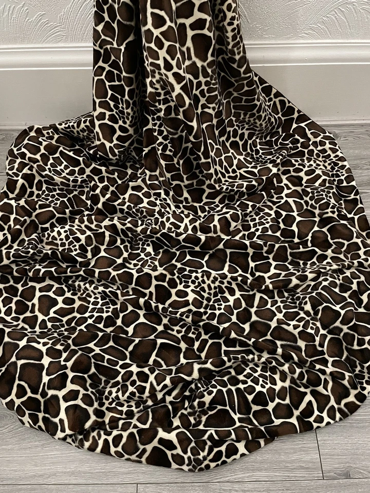 Ivory Brown Black Giraffe Velboa Fabric 58'' PRICE PER METER - Image 2 of 2