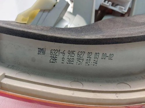 BMW 3 Cabrio E46 Rücklicht hinten links 6905627 1.80 Petrol 125kw 2000 24411213