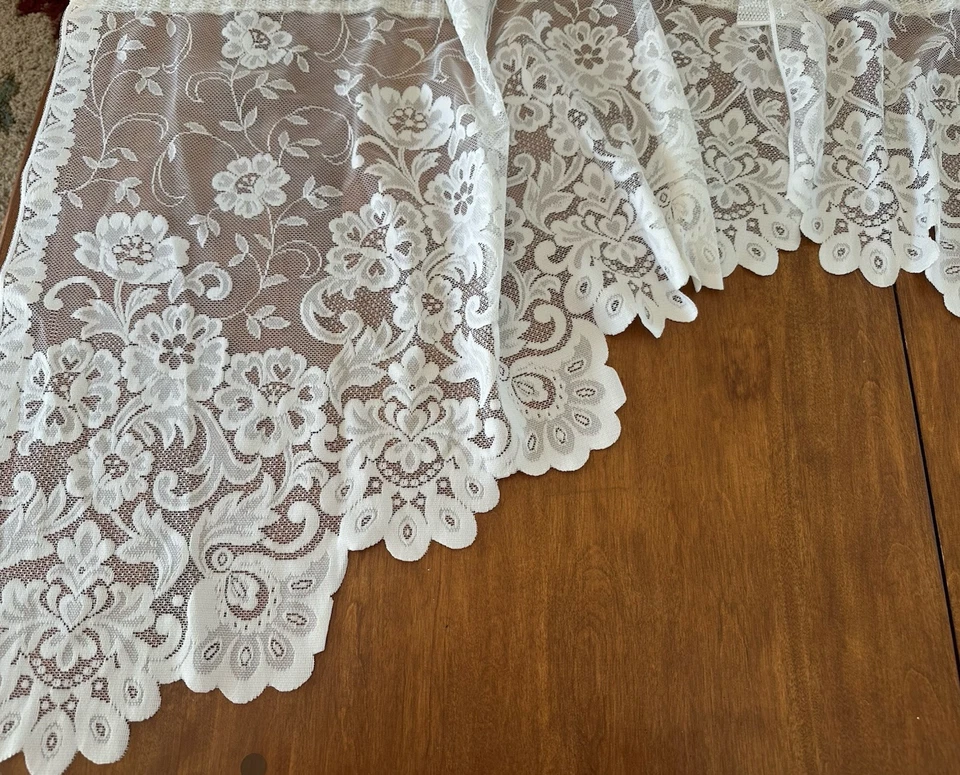 JCPenney Home Collection комплект белых кружевных зубчатых оконных штор 38 дюймов - Изображение 3 из 4