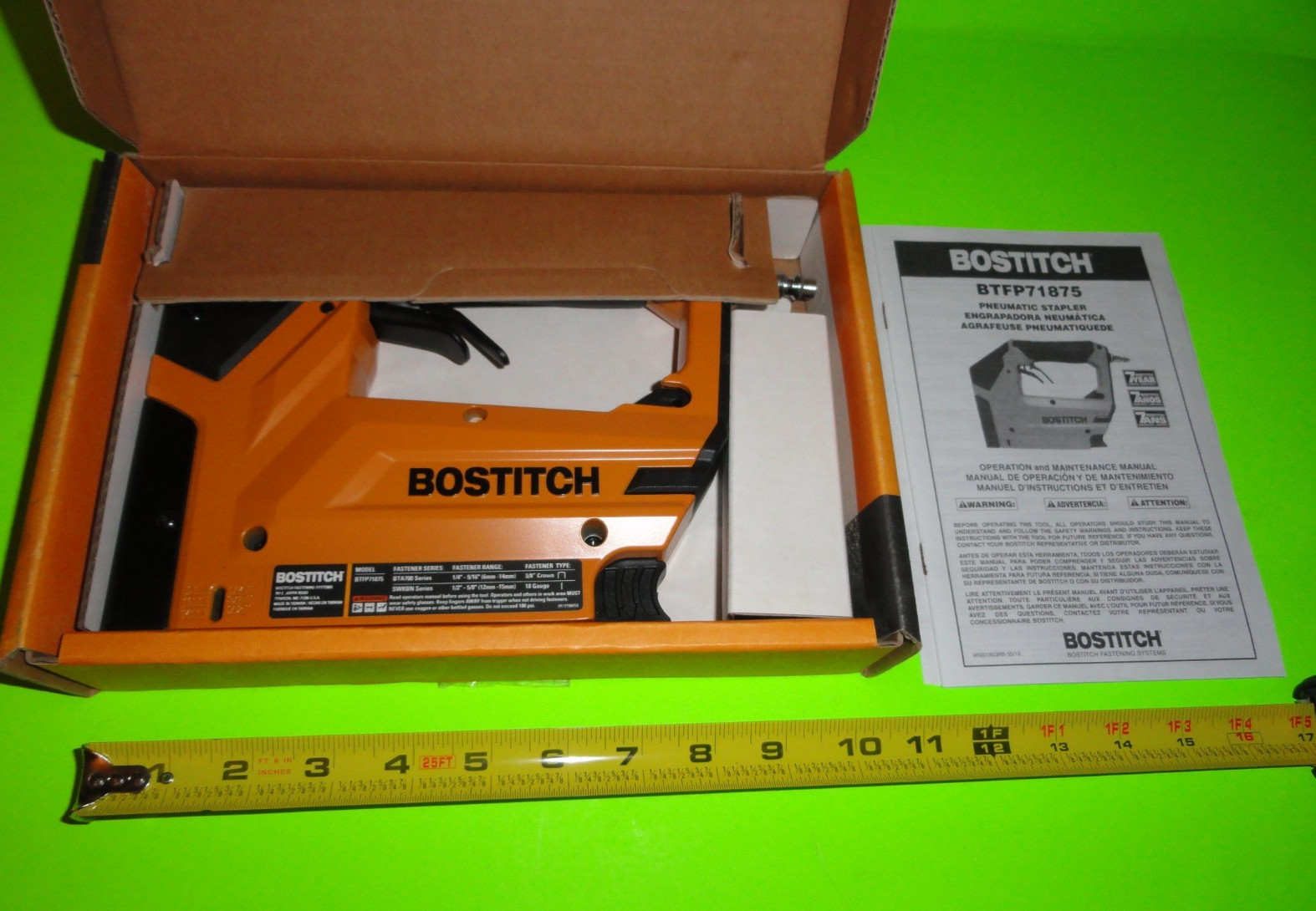 BOSTITCH BTFP71875 Heavy Duty Pneumatic Stapler 18-Gauge Brad Nails+ 3/8" Crown