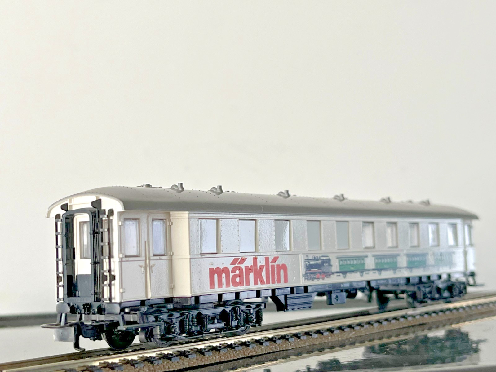 Voiture Märklin 4122 DB publicitaire HO de collection à l'état neuf