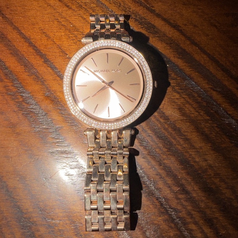 Michael Kors Rose Gold Watch Beautiful Needs Battery