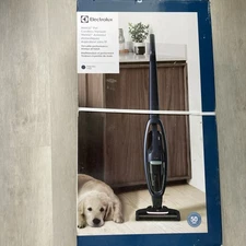Electrolux EHVS35P2A WellQ7 Pet Cordless 2-in-1 Stick Vacuum - Blue