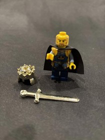 Lego Minifig Castle Fantasy Era 7094 Crown King w/Cape CAS332