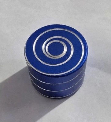 Vortecon. Kinetisches Schreibtischspielzeug. Blau. 3cm