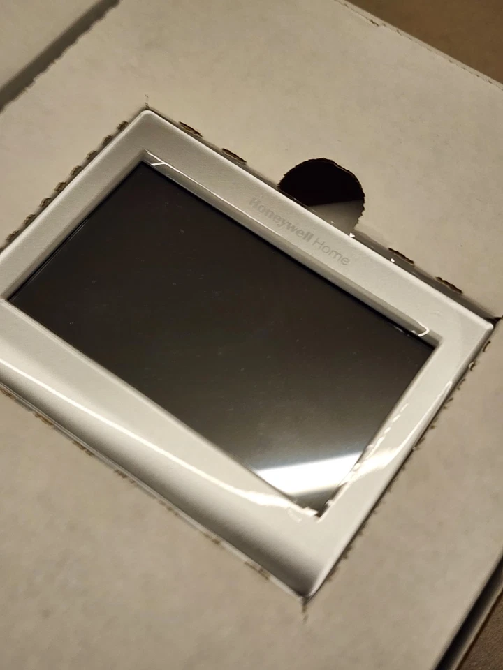 Honeywell Home Rth9600wf Smart Color Thermostat Energy Star Wi-fi Programmable - Image 3 of 4