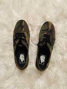 vans camo lo pro
