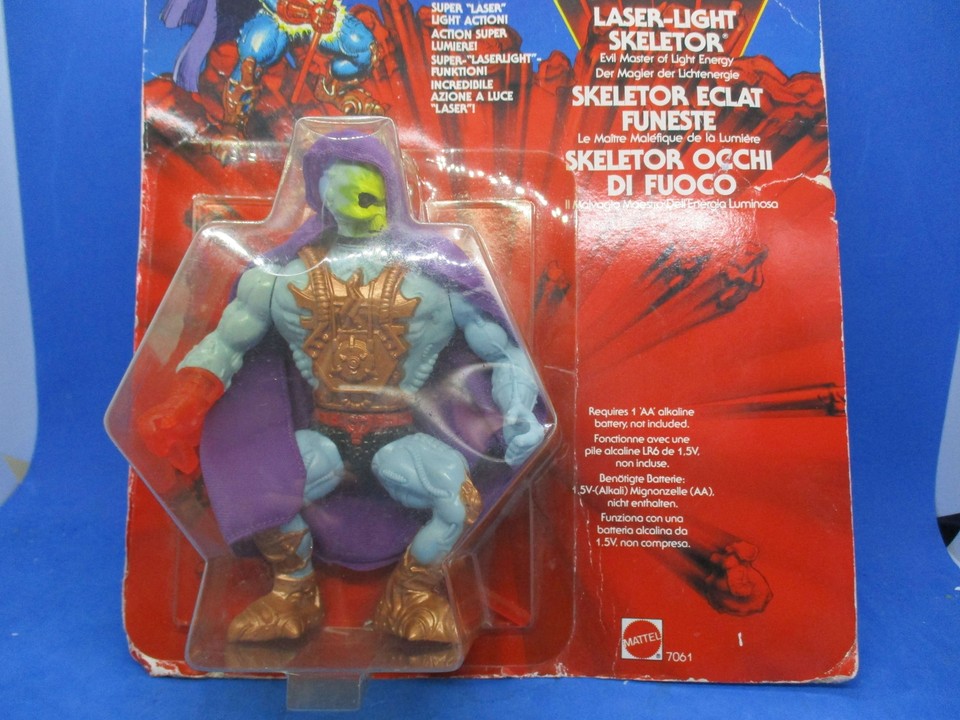 LASER POWER HE-MAN & Laser Light Skeletor MOTUC 2015 action figure LASER POWER HE-MAN & Laser Light Skeletor MOTUC 2015 action figure