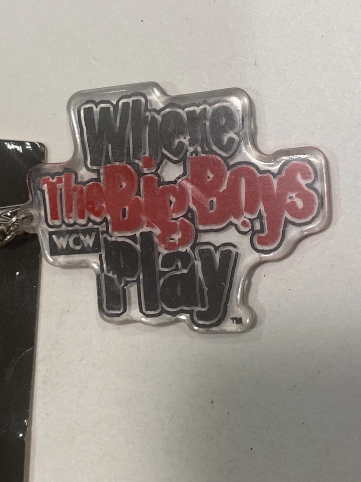 Llavero Lucite 1998 WWE WWF WCW NWO "Where the Big Boys Play" Foto 2 de 3