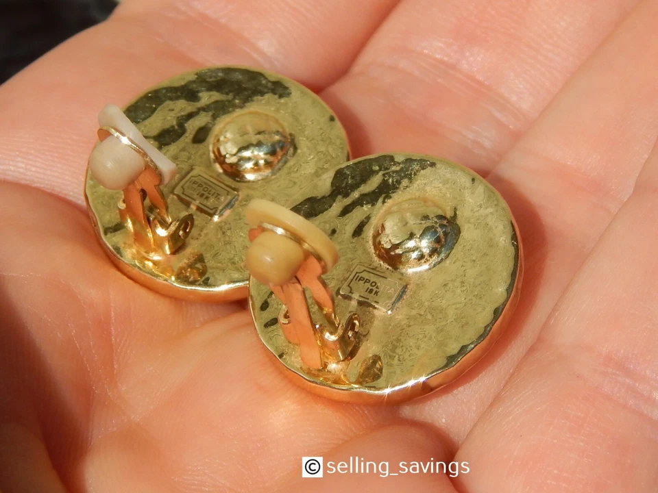 18K YELLOW GOLD IPPOLITA HAMMERED DISC 9/10th INCH OMEGABACK CLIP ON EARRINGS - Image 3 of 4