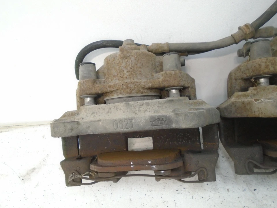 03-11 萨博 9-3 轿车前左右制动卡钳一对原始设备制造商 CDK905297 — 第 4/4 张图片