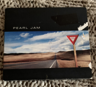 Yield by Pearl Jam (CD, Feb-1998, Epic) Pre-Owned