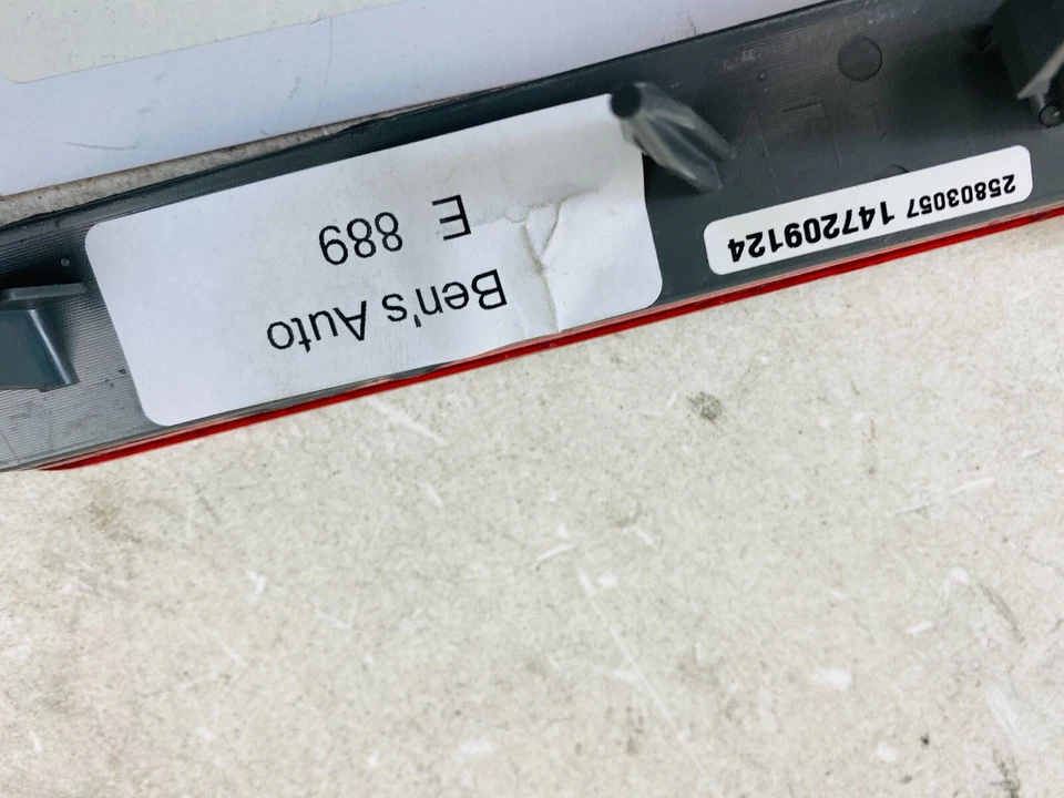 OEM 2010 2011 2012 2013 2014 2015 2016 2017 CHEVY EQUINOX reflector LH 25803057 Foto 4 de 4