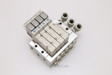 SMC Used SY3140-5LZ 4PCS Solenoid Valve W/ manifold Block VLV-I-1615=9J32-9